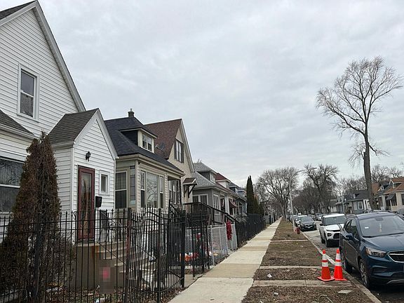 4th image of 6542 S Oakley Ave