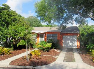 605 N Palmway, Lake Worth, FL 33460