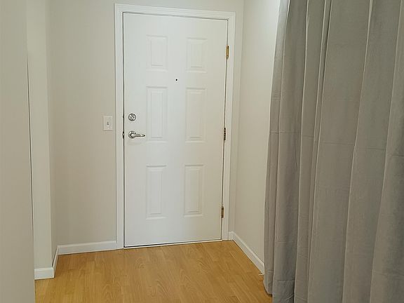 5th image of 450 Bromley St #307
