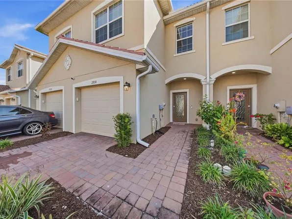 2930 Citrus ST, NAPLES, FL 34120