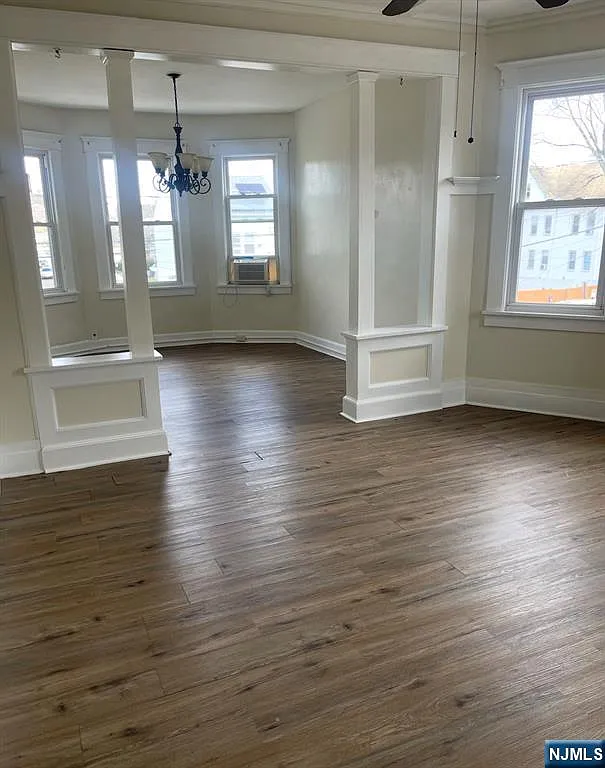 3 bed, 1.0 bath, $2,300 — Photo 3