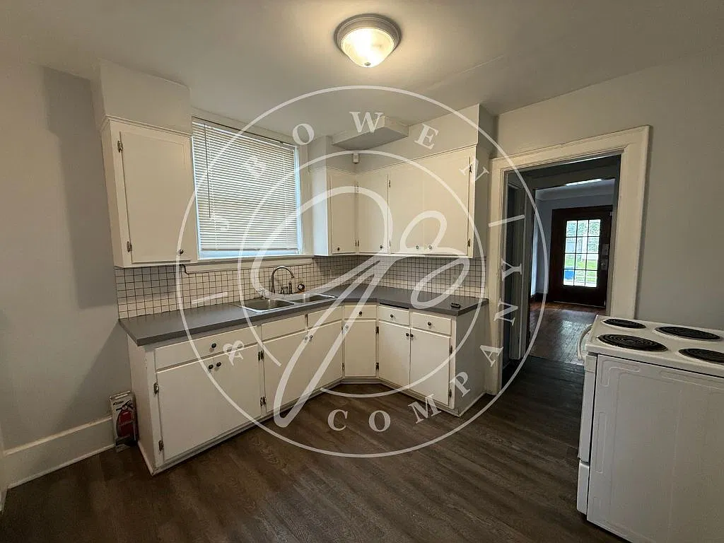 4 bed, 2.0 bath, 1439 sqft, $1,400 — Photo 3