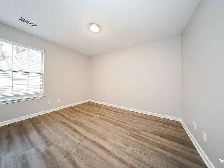 109 Bainbridge Pl — Photo 11