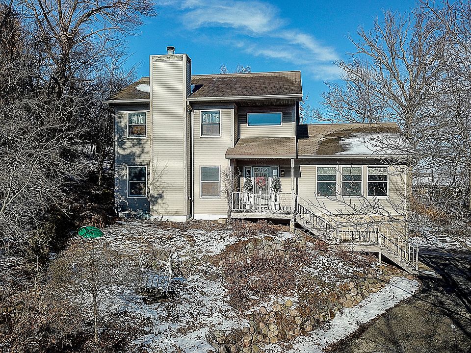 1st image of 2208 Woodfield Cir