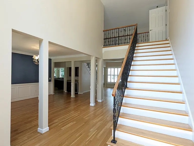 3105 Windy Branch Dr — Photo 2