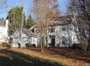 6008 Hedgecrest Pl, Charlotte, NC 28269