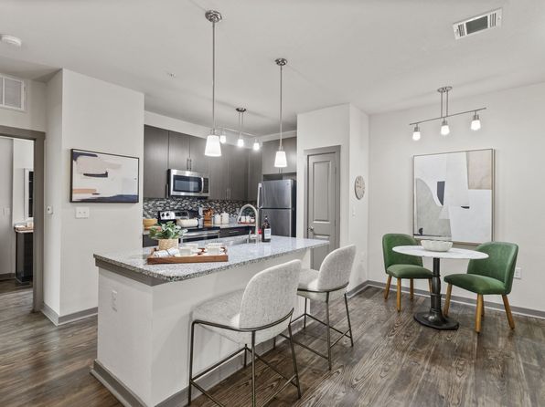 5039 Hamilton Wolfe Rd #2305