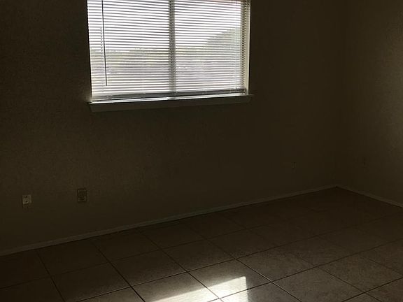 5th image of 841 Quetzal St APT 3