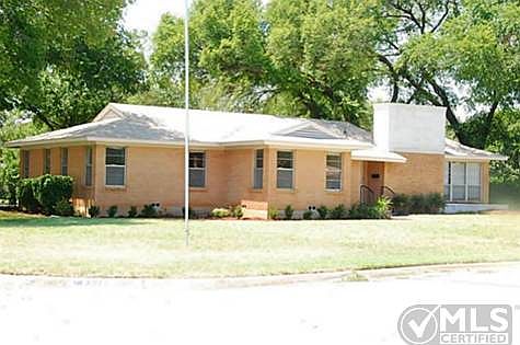 1st image of 4601 Deville Dr