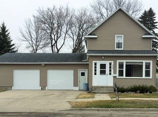 908 Kelly Ave NE, Devils Lake, ND 58301