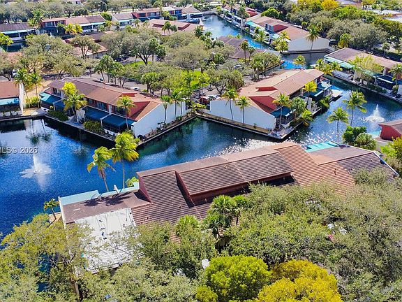2nd image of 7006 Loch Isle Dr N