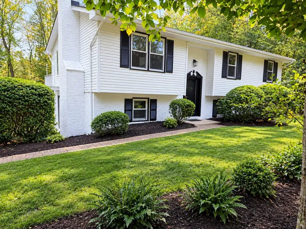 11040 Vine Ct, Manassas, VA 20111