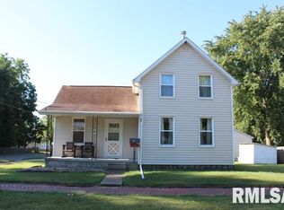 656 E Elm St, Canton, IL 61520