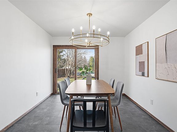 5th image of 1718 Highland Ave