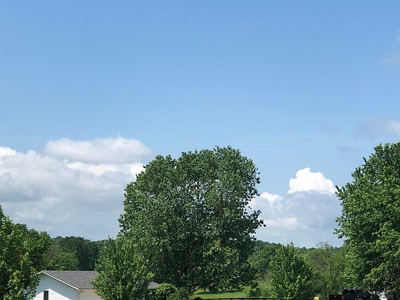 2nd image of 8817 Stonefort Rd