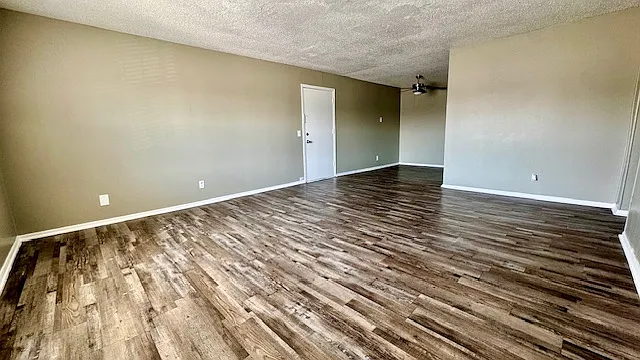 Jasper Gardens Apartments — Photo 13