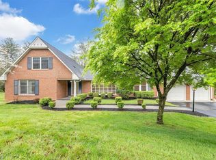 6511 Woodbrook Dr, Roanoke, VA 24018