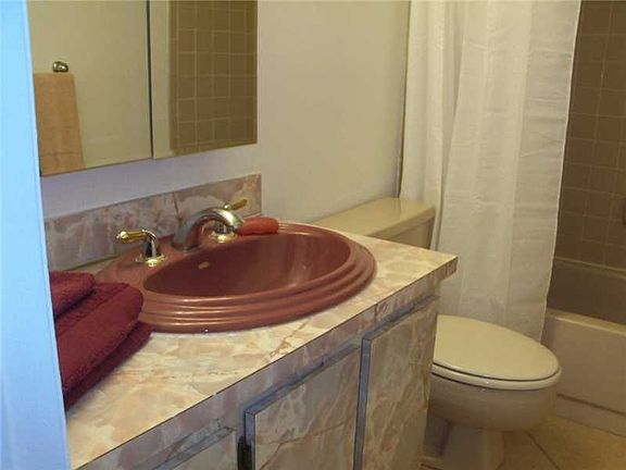 3rd image of 131 SE 3rd Ave APT 406