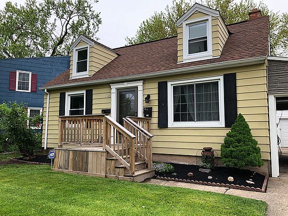 2nd image of 150 Beale Ave