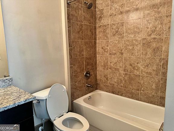 5th image of 745 Fountainhead Ln NE Unit 123