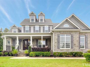 55 Summerglow Ct, Clayton, NC 27527