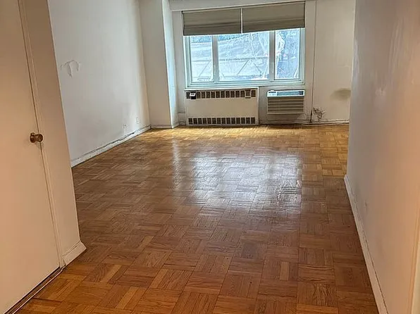 411 E 53rd St APT 1D, New York, NY 10022
