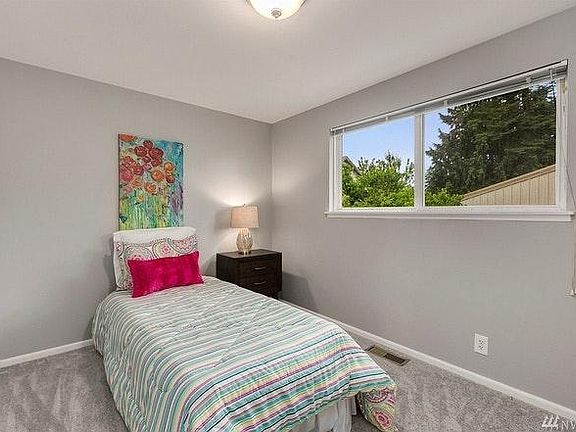 4th image of 18316 7th Ave NW