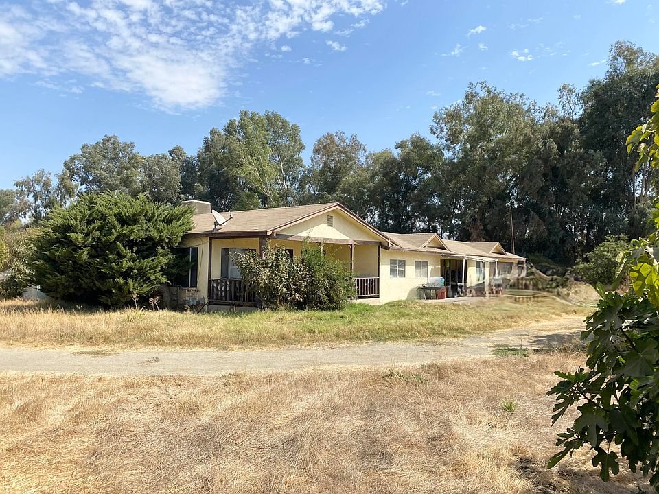 2nd image of 2668 W Marinette Avenue