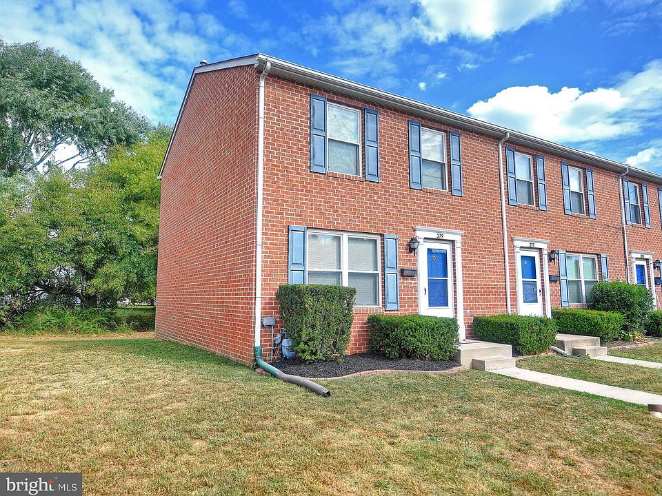 1st image of 279 Center Deen Ave