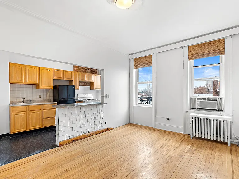 1032 Washington St #5 — Photo 9