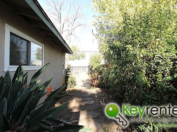 4th image of 10383 Mills Tower Dr