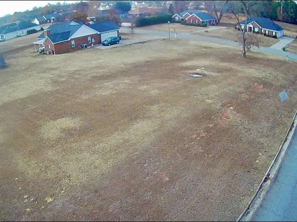 104 Barrondale Ct, Leesburg, GA 31763