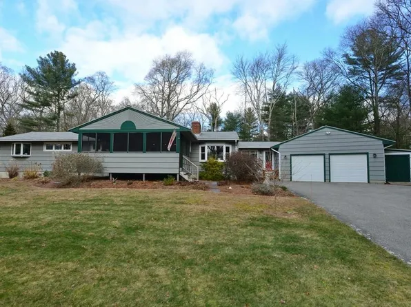 98 Brook St, Rehoboth, MA 02769