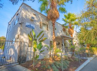 1685-1697 1/2 Summit St / 109-137 E. Penn St, Pasadena, CA 91103