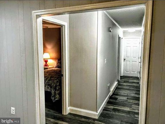 5th image of 322 Sunset Dr Unit 5