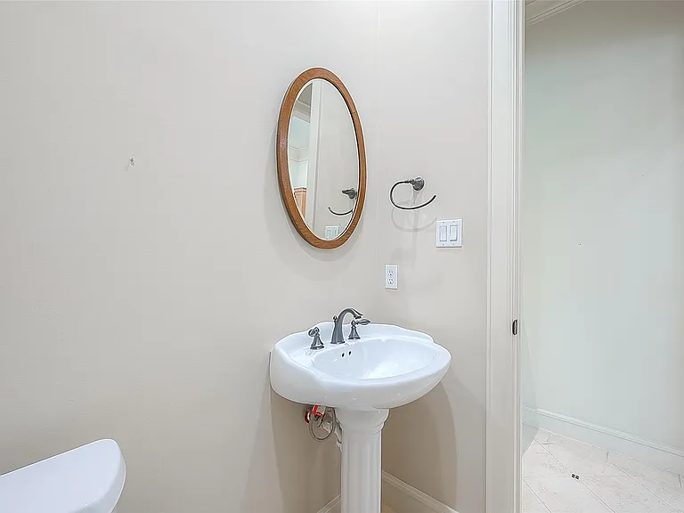 1804 Haddon St — Photo 27
