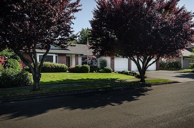 1st image of 13018 NE 24th Cir