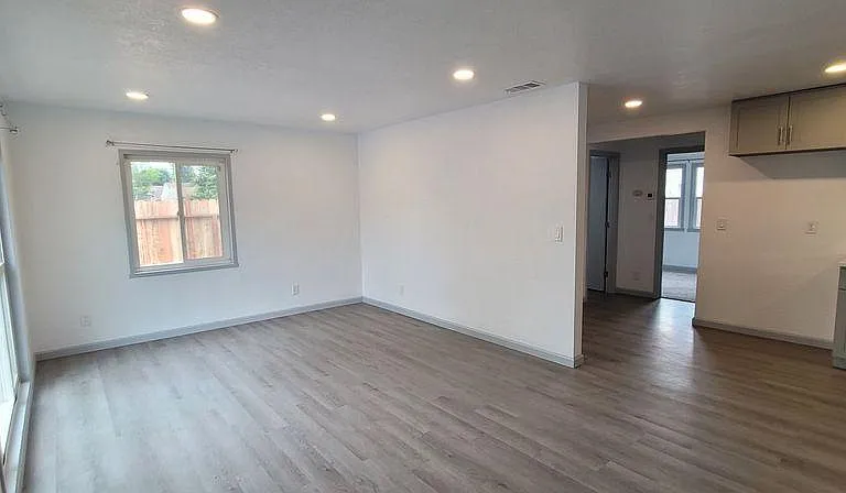 4810 Mascot Ave — Photo 2