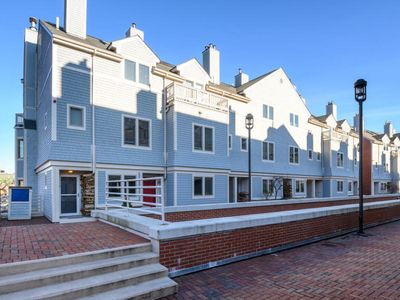 101 Chandlers Wharf UNIT 101, Portland, ME, 04101