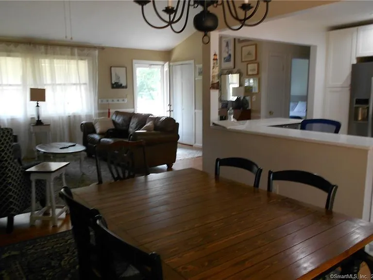 12 Allendale Rd — Photo 11