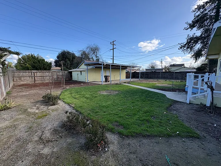 1424 18th Ave — Photo 26