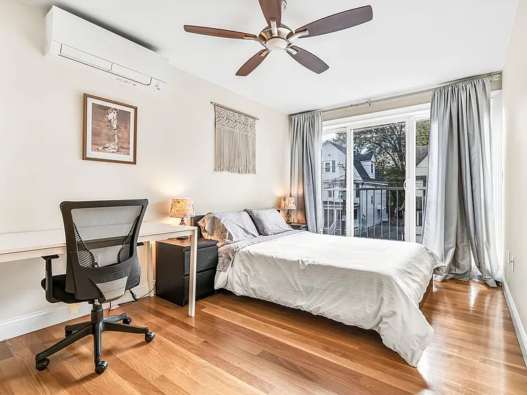 10 Bradbury St #10 — Photo 16