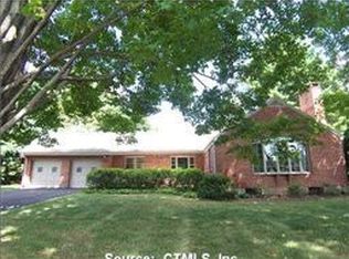 4 Fairwood Farms Dr, West Hartford, CT 06107