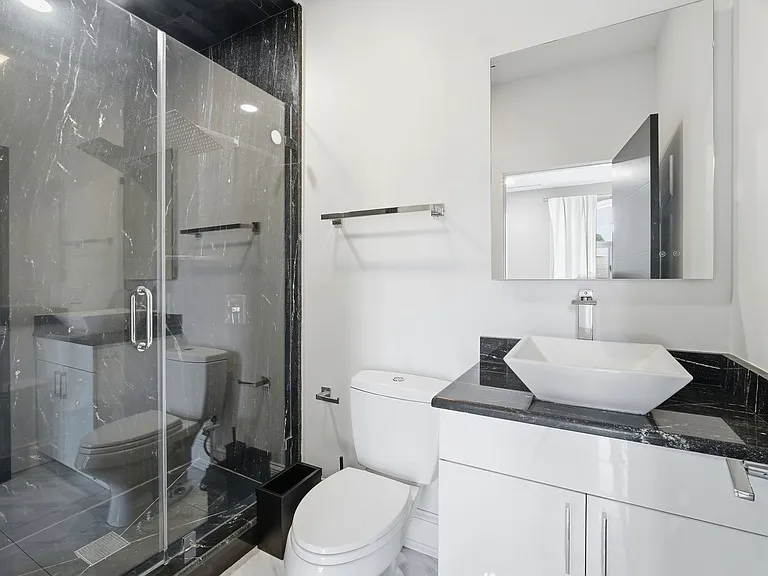 2418 W Palm Dr — Photo 21