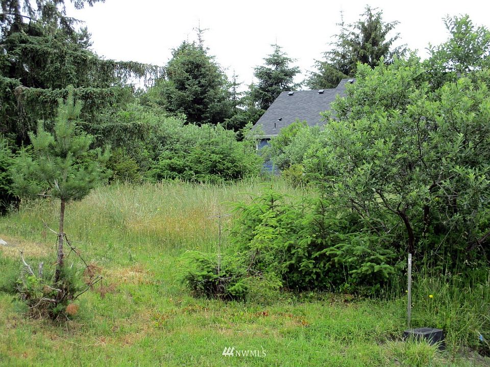 1st image of 869 Vagabond Ave SW