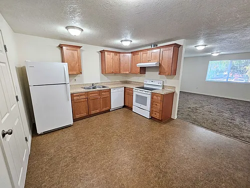 3426-3442 Hadley St NE Photo 1