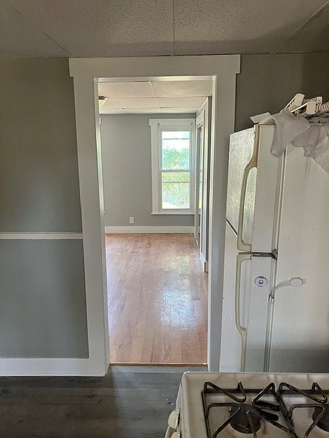 1st image of 117 W 7th St #2