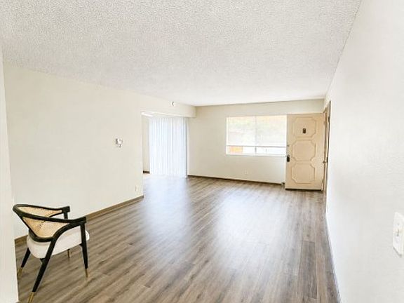 3rd image of 9777 Orangewood Dr