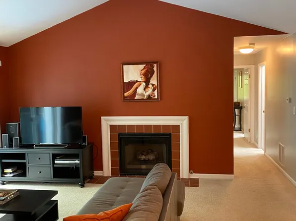 0N124 Ennerdale Ln, Winfield, IL 60190