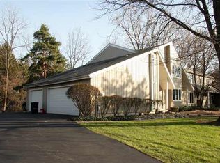 1182 Chartwell Carriage Way N, East Lansing, MI